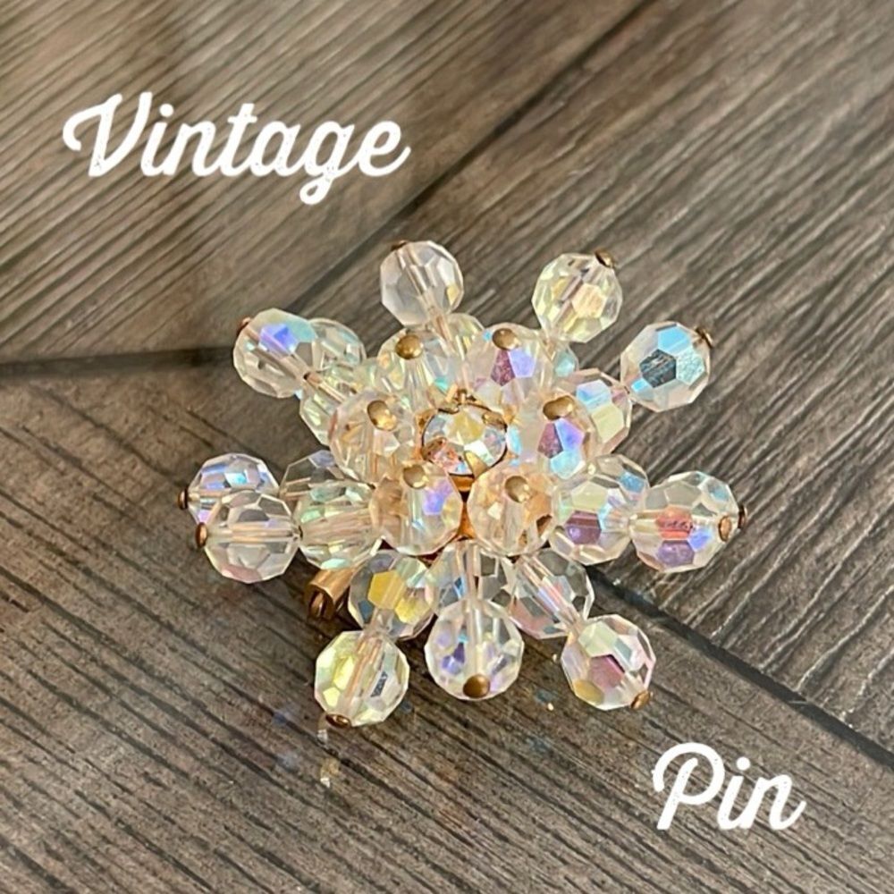 Vintage Aurora Borealis Crystal Bead Cluster Rhinestone Brooch Pin